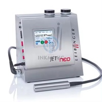 Imprimante à jet d'encre continu en ligne Leibinger JET2 Neo pour le codage des caractères et la date sur les boîtes en plastique et en papier