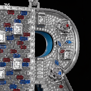 Colgante de Hip Hop con Diamante Moissanite Certificado por GRA, Plata de Ley 925, Estilo Rapper con Incrustaciones de Diamantes - Product Image 1