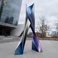 Escultura Moderna de Acero Inoxidable con Acabado Aurora, Instalación de Arte Metálico Abstracto Facetado para Oficinas, Plazas, Resorts y Paisajes