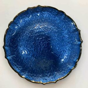 Nuevos Platos de Presentación de Lujo al por Mayor para Decoración de Mesa, de Vidrio Azul/Dorado con Borde Dorado para Bodas - Product Image 5