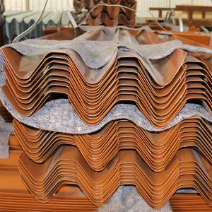 Barriere di Sicurezza Stradale ODM OEM a Due Travi Ondulate in Acciaio Zincato per Autostrade e Strade Rapide - Product Image 1