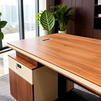 Bureau de direction moderne et minimaliste avec chaise, table individuelle et tiroirs de rangement intégrés