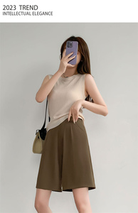 L0025 Short de costume en mousseline de soie pour femmes Pantalon cinq quarts décontracté à taille haute et coupe ajustée - Product Image 2