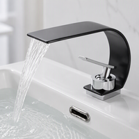 Keran Wastafel Air Terjun Matte Black, Tuas Tunggal, Mixer Tap Kamar Mandi, Finishing Krom Kuningan, Pemasangan di Dek