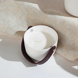 Bougies parfumées en cire <span class=keywords><strong>de</strong></span> soja sans fumée avec poignée en cuir, design <span class=keywords><strong>de</strong></span> luxe personnalisé, vente en gros - Product Image 3
