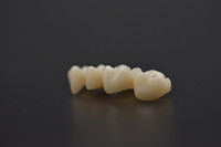 Cad Cam Blok Keramik Zirkonia Dental, Laboratorium Dental untuk Porselen Gigi Palsu Yang Dilapisi Blok Zirkonia Dalam Warna ST