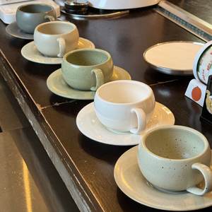 Tasses à café en terre cuite rustique, tasses et soucoupes à café glacé japonais faites à la main, tasses à café en céramique pour latte art européennes - Product Image 2