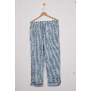 Ensemble de pyjama pour femmes imprimé à la main, col rabattu, fermeture boutonnée, manches trois quarts, vêtements de nuit, vêtements de détente d'été - Product Image 5