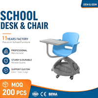 Chaise d'étudiant ergonomique et écologique avec roulettes pivotantes en plastique durable et tablette d'écriture pour la maison, le bureau, la formation et les salles de classe.