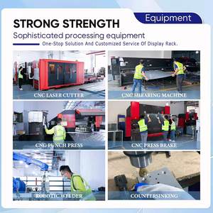 Supports d'affichage d'accessoires de <span class=keywords><strong>moto</strong></span> en métal personnalisés, plateau tournant à 360 degrés, panneau perforé, support d'affichage de produits suspendu pour magasin - Product Image 2