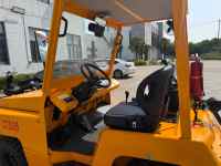 Traktor 35T CTD35: Mesin ISUZU, Transmisi Okamura, Drawbar 35kN, Ban Pneumatik, Kipas, Wiper.