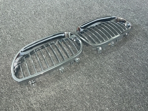 Calandre avant chromée en plastique pour Hudes E60/E61, neuve, référence OE 51137065701/51137065702 - Product Image 4