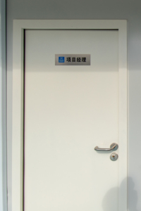 Oficina Prefabricada en Contenedor con Muro Cortina de Vidrio de Diseño Moderno para la Gestión de Proyectos de Construcción - Product Image 3