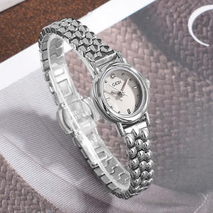 Reloj Vintage Elegante y Compacto para Mujer, Eleva tu Look Festivo con una Elegancia Atemporal - Product Image 1