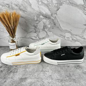 Zapatos informales para caminar, zapatillas ligeras a la moda para exteriores, baratas, color blanco - Product Image 1