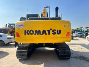 Экскаватор Komatsu PC220-8 б/у, японский, 22 тонны, модель 2025 года, ковш 1 м³, двигатель 110 кВт, гидравлический насос, 180-250 часов наработки - Product Image 3