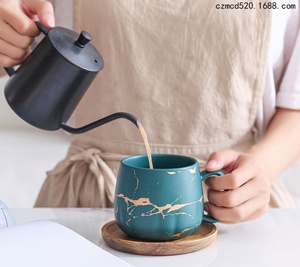 Wholesale Private Label 400ML 500ml Gold Printing Marble Texture Style Lovers Cup Ceramic Coffee Mugs for Gift - Product Image 2