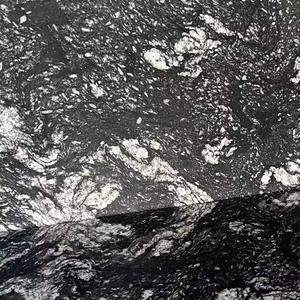 Bloc de granit noir nuage, haute qualité, naturel, poli, pour la maison, l'hôtel, le bureau, design moderne, prix bas disponible, Inde Natraj - Product Image 2