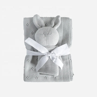 Ensemble cadeau de couverture pour bébé en coton biologique tricoté de luxe et doudou lapin, couverture douce pour nouveau-né avec jouet pour cadeau de naissance