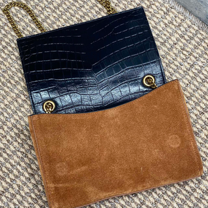 Bolso de hombro sofisticado para mujer, aspecto de diseñador minimalista - Product Image 2