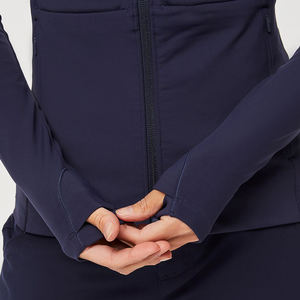 Ensemble de gommages médicaux personnalisés avec conception vous appartenant Uniformes hospitaliers confortables Nursescrubs Veste polaire Manteau médical - Product Image 5