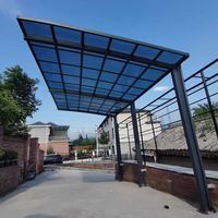 Nouveau modèle Abri voiture en aluminium étanche Garages avec toit en polycarbonate Abri voiture simple en porte-à-faux