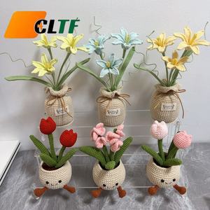 Planta Suculenta de Ganchillo <span class=keywords><strong>Crassula</strong></span> Perforata en Maceta, Hecha a Mano, Suave, Ligera, Moderna, Tejida a Ganchillo, Decoración para Coche, Oficina y Hogar - Product Image 4