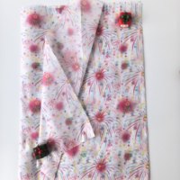 Kertas tisu kemasan kado Natal warna-warni tahan air sekali pakai, pasokan pabrik, 17gsm, untuk bunga kering, sabun, dan sepatu