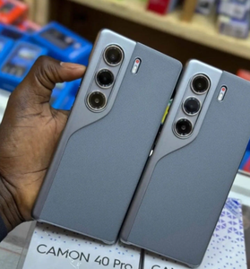 Camon 40 Pro สมาร์ทโฟน 5G รุ่นใหม่มาแรง พร้อมระบบสั่งงานด้วยเสียงอัจฉริยะ ดีไซน์ทันสมัย หน้าจออเนกประสงค์ และระบบจดจำใบหน้า - Product Image 1