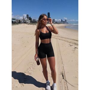 Conjuntos de entrenamiento para mujer, sujetador deportivo negro y pantalones cortos, conjunto de 2 piezas, conjunto de yoga de secado rápido - Product Image 2