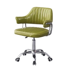Chaise de bureau avec dossier multifonction confortable, idéale pour les longues sessions de travail et les bureaux pivotants - Product Image 1