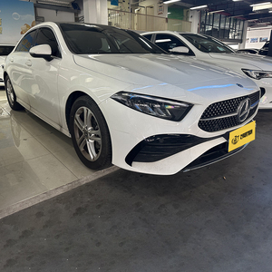 Voitures de haute qualité <span class=keywords><strong>Mercedes</strong></span>-Benz <span class=keywords><strong>Classe</strong></span> <span class=keywords><strong>A</strong></span> 2025 <span class=keywords><strong>A</strong></span> 180 L Essence Berline de luxe Confort 5 places Berline Voiture LHD Voitures d'occasion - Product Image 3