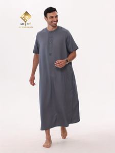 ชุดละหมาดสำหรับผู้ชายมุสลิม HARAMAIN โดดเด่นด้วยสไตล์ชาติพันธุ์ที่เรียบง่ายและทันสมัย ผ้าคลุมอาหรับแบบ Thobe ที่สวยงามและเย็นสบาย - Product Image 3