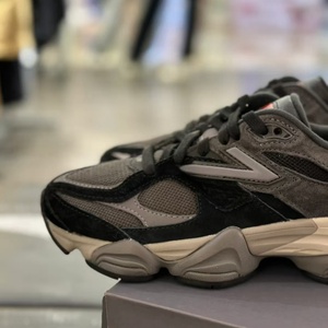 2025 New High Quality New Multifunctional Luxury Women's Running <strong>Shoes</strong> Classic Retro Fashion Men's Designer Casual <strong>Shoes</strong> - Product Image 5