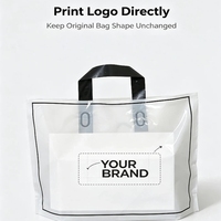 Sac cadeau en plastique recyclable avec poignée confortable, motif imprimé, livraison rapide pour l'emballage des achats
