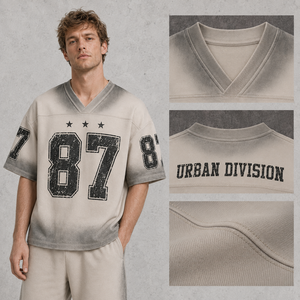 Camiseta Oversize de Algodón Pesado con Cuello V y Estampado Gráfico Estilo Vintage OEM, Ajuste Holgado, Streetwear, Logotipo Personalizado, Alta Calidad para Hombre - Product Image 1