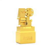 Décoration de caméra vidéo trophée en métal pour gagnant de concours photo personnalisé avec design de moulage unique Produit d'artisanat en métal
