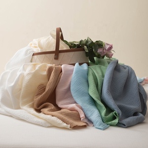 Tissu en coton <span class=keywords><strong>double</strong></span> <span class=keywords><strong>gaze</strong></span> uni froissé pour la literie et les vêtements <span class=keywords><strong>de</strong></span> nuit pour enfants - Product Image 2