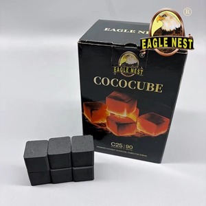 Charbons de coco noirs de qualité supérieure EAGLE NEST en forme de cube pour chicha, faible teneur en cendres, longue durée de combustion - Product Image 1