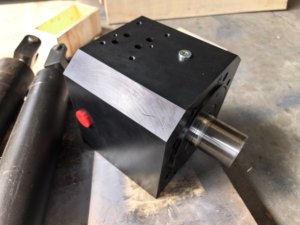 Cylindre hydraulique compact <span class=keywords><strong>de</strong></span> qualité usine 200 bars 6/10/20T pour la découpe <span class=keywords><strong>de</strong></span> barres en acier et cuivre - Product Image 2