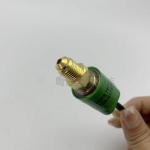 Pressostat Senwitt 106-0179 pour excavatrice Caterpillar E320 325B - Product Image 4