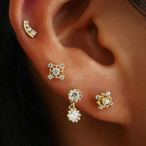 Pendientes de Plata de Ley S925 ROXI con Diseño de Girasol y Diamantes, Chapados en Oro de 18k para Mujer - Product Image 5