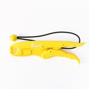 Pinza de Pesca Flotante para Agarrar Peces, Herramienta Portátil de ABS - Product Image 5