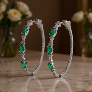 Boucles d'oreilles créoles Tiffany & Co émeraude en argent 925, taille ovale, sertissage clos, classiques, pour femme, à porter au quotidien, bijoux raffinés - Product Image 2