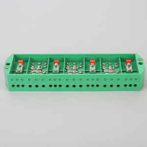 กล่องรวมสายไฟกวนหยาง FJ6PJ1 ป้องกันน้ำและฝุ่นระดับ IP44 พร้อมบล็อกขั้วต่อสำหรับมิเตอร์  ตัวกล่องทำจากพีวีซีสีเขียว - Product Image 1