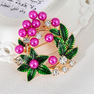 여성용 금도금 과일 체리 & 마젠타 진주 브로치 그린 에나멜 잎 모조 모조 라인 석 패션 쥬얼리 - Product Image 4