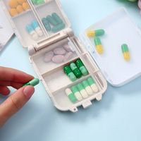 Nouvelle boîte à médicaments en plastique à trois couches, créative et scellée, portable, pliable en trois sections, 8 mini boîtes de rangement MK
