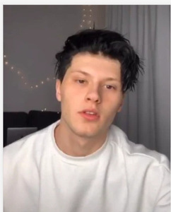 Nueva fábrica barata al por mayor de aspecto joven natural corto rizado flecos flequillo vieja peluca <span class=keywords><strong>para</strong></span> hombre - Product Image 2