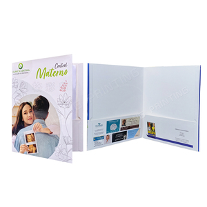 Vente en gros de dossiers de présentation professionnels en carton blanc 9x12 pouces 300 g/m², écologiques, recyclés, avec pochettes personnalisées, finition mate/brillante - Product Image 6
