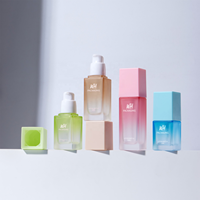 Flacon pulvérisateur de parfum en verre plat rouge, rose et bleu, de forme irrégulière, 50 ml et 100 ml, couleur personnalisée, fournisseur d'emballages de parfum modernes